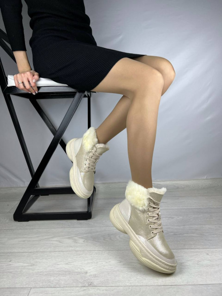 Кроссовки женские зимние <928-2-2-A19 беж/з+лак к>