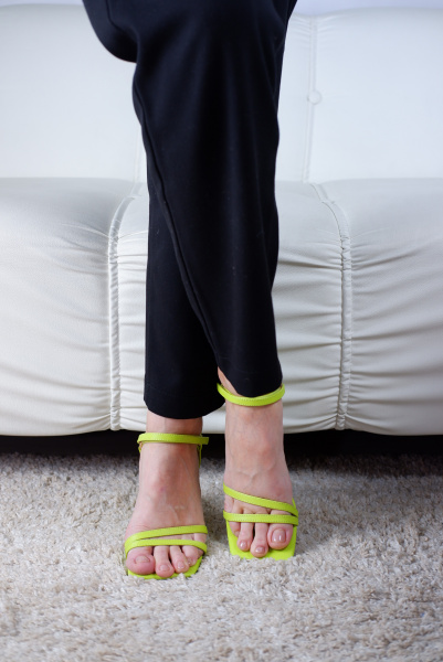 Босоножки женские <5896-05-Y6490 салат/к>