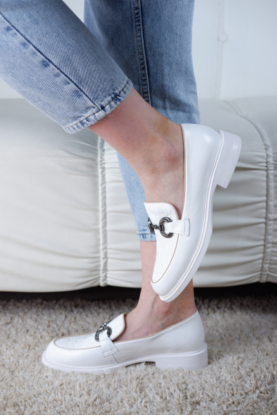 Лоферы женские <D9549-L822D= бел/к>