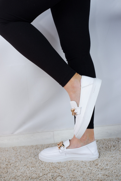 Лоферы женские <369-666= белый/к>