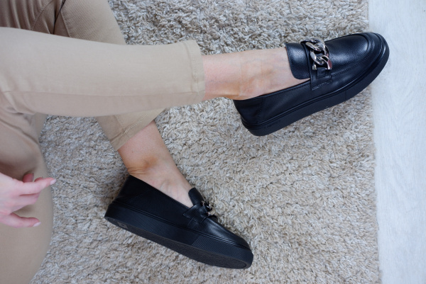 Лоферы женские <369-666= черный/к>