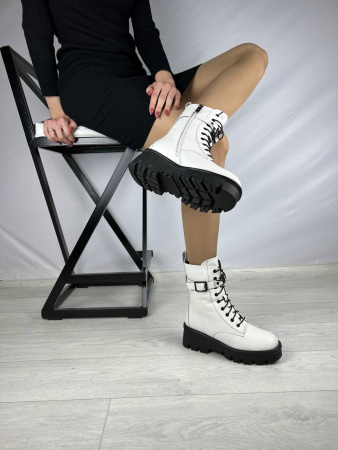 Ботинки женские зимние <X65PM-H407-1= бел/к>