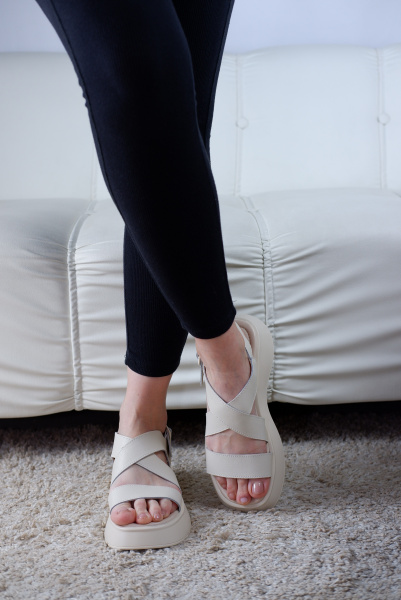 Сандалии женские <PED177-3= беж/к>