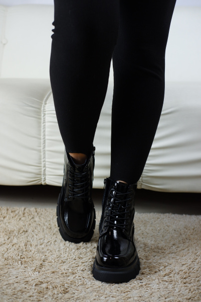 Ботинки женские демис <32R6-26-501B ч/нат лак к>