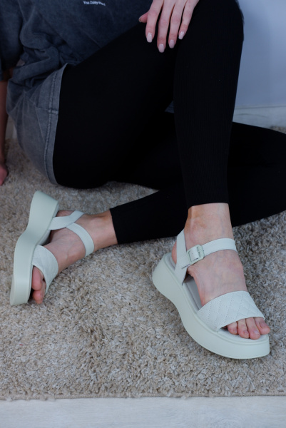 Сандалии женские <HY12-6E= св-зел/к>