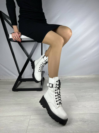 Ботинки женские зимние <X65PM-H407-1= бел/к>