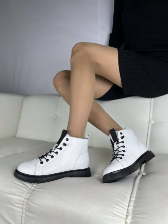 Ботинки женские демис <X4328-2-1= бел/к>