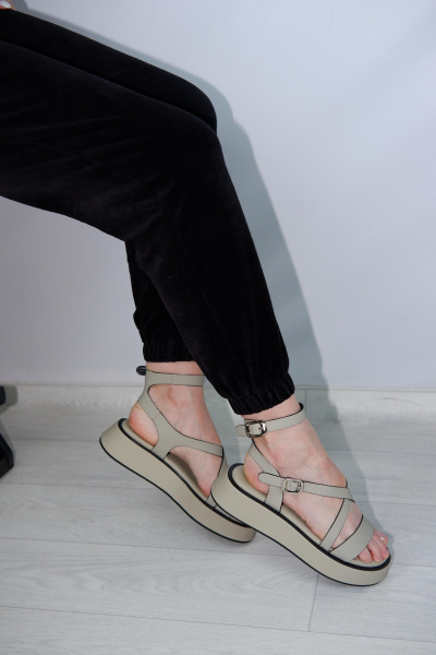 Сандалии женские <D663-6-N05= зел/к>