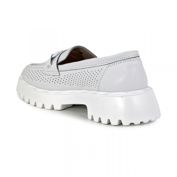 Лоферы женские <PDD179-1 бел/к>