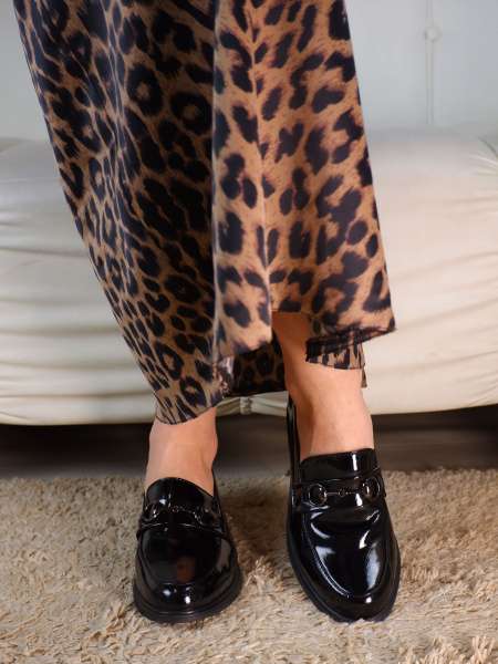 Лоферы женские <EV010-010 ч/нат лак к>